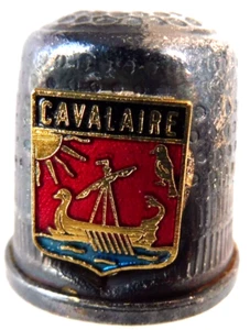 * DE A COUDRE DE COLLECTION THIMBLE METAL ET EMAIL - CAVALAIRE - Picture 1 of 1