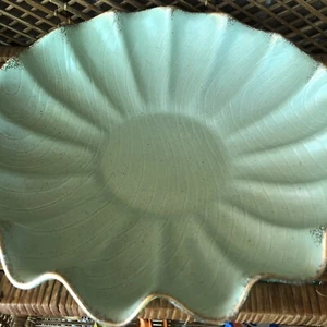 Vintage Türkis Keramik glasiert Display Schale Tablett gewellter geraffter Rand Goldrand - Bild 1 von 10