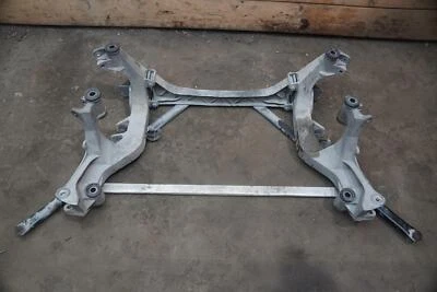 Rear Subframe Cradle Crossmember 99633126107 OEM Porsche 911 996 1999-2001 Foto 1 de 4