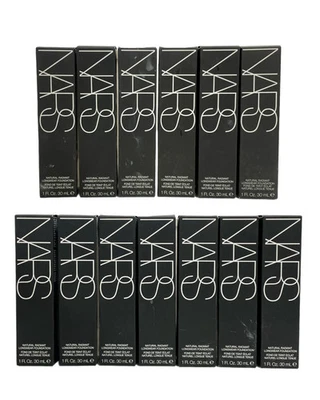 Base de maquillaje Nars Natural Radiant Longwear (1 oz / 30 ml) NUEVA TU ELIGES Foto 1 de 4