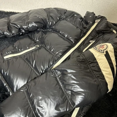 Chaqueta de plumón para hombre MONCLER, ropa exterior de invierno, chaqueta de jinete, parche, talla M U6852 Foto 1 de 4