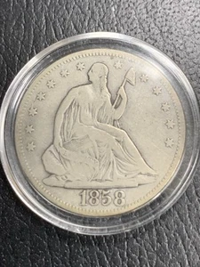 1858 Sitzende Freiheit Silber Half Dollar sehr guter Zustand - Bild 1 von 2