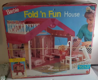Mattel Barbie 1992 Fold n Fun House Incomplete - Image 1 of 4