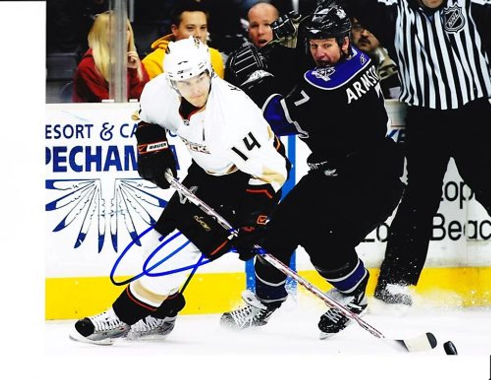 ANAHEIM DUCKS CHRIS KUNITZ SIGNED SKATING 8X10 — 第 1/1 张图片