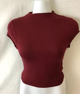 Schwarzes Perlen Cropped Top Rot Top Größe S Made In USA - Bild 1 von 3