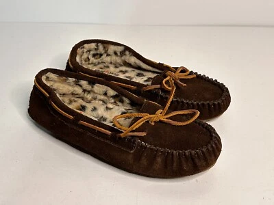 Minnetonka 棕色麂皮绒豹纹人造毛皮女式 10 码  — 第 1/4 张图片