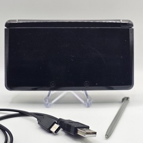 Nintendo 3DS Handheld System - Cosmo Black with Charger and Stylus Very good