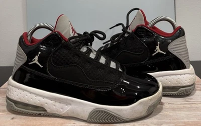 Nike Air Jordan Max Aura 2 GS 'cimento preto' cinza/vermelho GY 4.5 / Wmns 6 CN8094-006 - Imagem 1 de 4