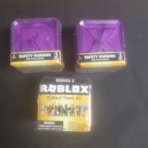 ROBLOX Celebrity Serie 3 Caja Ciega Púrpura ¡Cubo Misterioso! ¡Nuevo y precintado! - Imagen 1 de 4