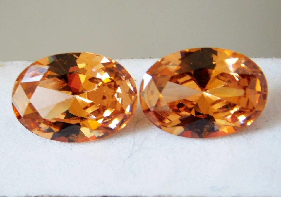 Certified Natural Cambodian Zircon 14x10mm Stunning Oval Cut Loose Gemstone - Image 1 of 4