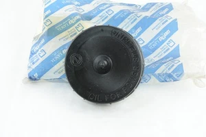 Tapa del tanque control de aceite dirección asistida hidráulica FIAT Croma Lancia - 9941623 - Imagen 1 de 3