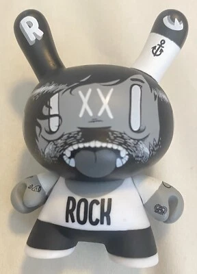 Dunny 3”Le Dead Plastique Vinil Figure By Mc Bess & Box Rock N Roll Pirates  - Image 1 of 2