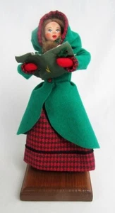 Figura de muñeca vintage High Towers of Holly Mangert dama violer de 9 - Imagen 1 de 6