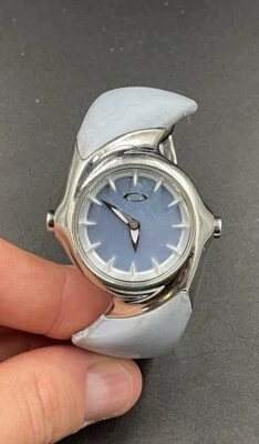 Oakley Crush 2.5 Polished Mother of Pearl Powder Blue Watch - Image 1 of 4