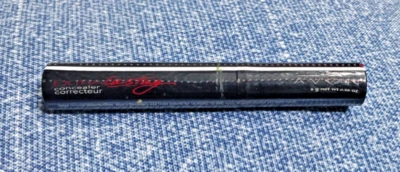 Avon Extra Lasting Concealer Deep P305 0.28 oz Sealed New Old Stock Discontinued - Image 1 of 4
