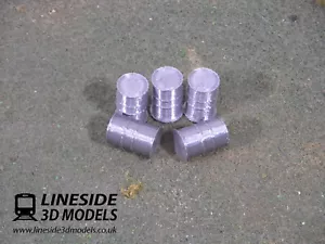 5 x 1:48 Scale O Gauge 200L Oil Barrels (LS3008) 3D Printed Model SILVER - Foto 1 di 5