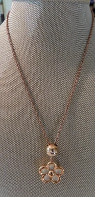 Novo Colar Folli Follie Pingente de Bola de Flores Pérola Logotipo Corrente Ouro Rosa - Imagem 1 de 4