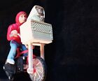 E.T. figurine avec éliot sur son vélo articulé et friction (KUWAHARA)