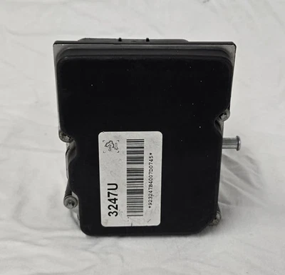 2012-2017 Chevrolet Traverse LT 3.6L ABS Anti-Lock Brake Pump Assembly OEM - Image 1 of 4