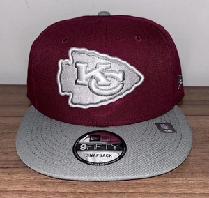 New Era Kansas City Chiefs 9Fifty Paquete de 2 Tonos Gorra Snapback Borgoña/Gris - Imagen 1 de 5