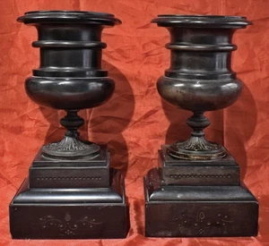 KAMINDEKORATIONEN, BÜCHERREGAL VASEN AMPHOREN SCHWARZER MARMOR UND BRONZE 1800 - Bild 1 von 10