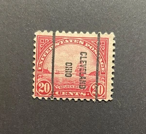 Cleveland, Ohio Type 61 Precancel - Reading Down - 20 cents U.S. #698 - OH - Picture 1 of 2