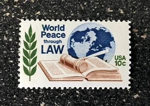 1975US #1576 10c World Peace Through Law - Single Stamp  Mint NH  - Picture 1 of 1