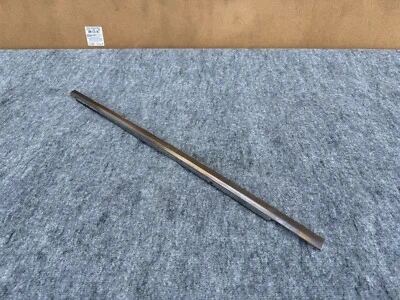 Moldura puerta central cromada delantera derecha OEM HYUNDAI GENESIS SEDAN G80 15-20 Foto 1 de 4