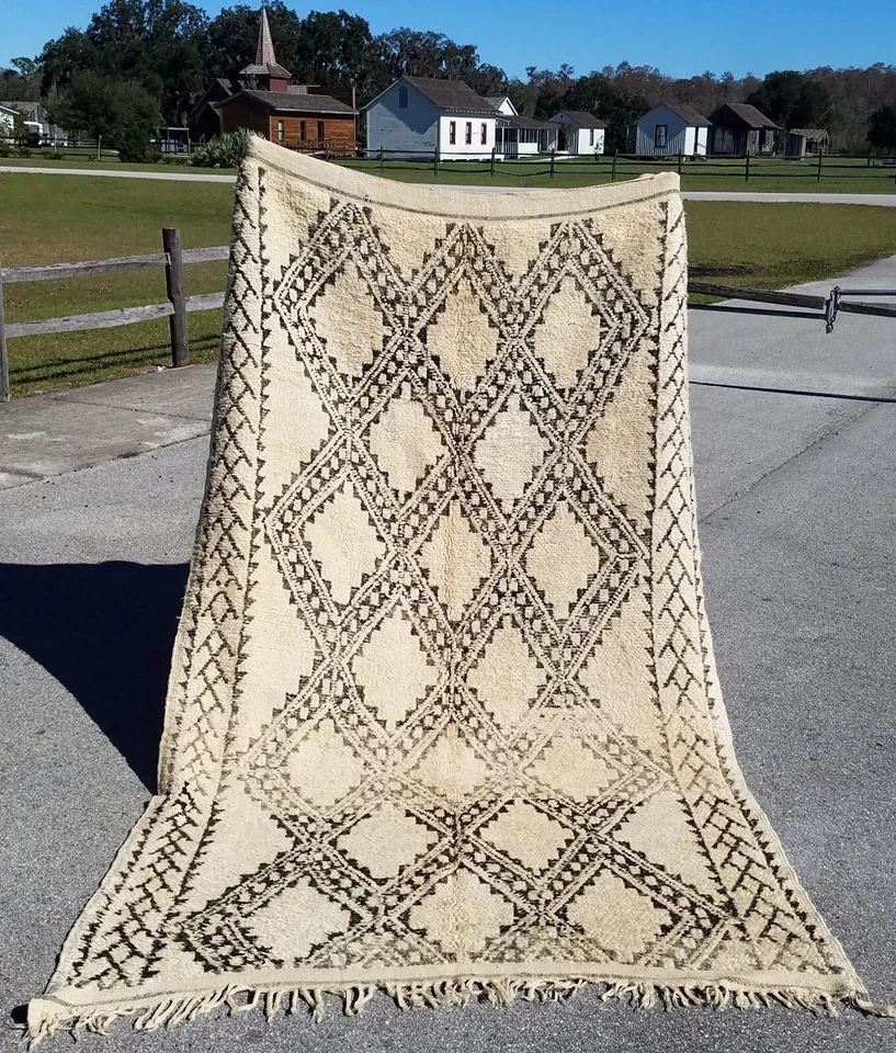 Moroccan Berber Handmade Rug Hand-knotted Wool "315cm / 178cm" - Image 1 of 4