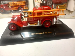 Signature Models scala 1/32 pressofuso 1926 Ford Model T camion dei pompieri scatola originale come nuovo - Foto 1 di 19