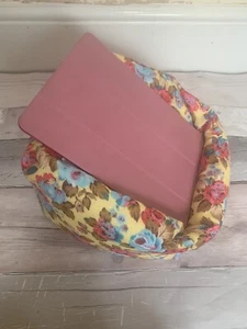 Rustic Roses XL IPad tablet cushion Beanbag stand holder for iPad tablets - Picture 1 of 11