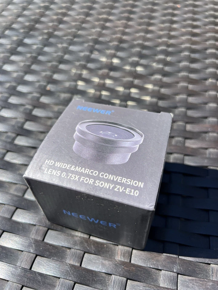 Lente de conversión Neewer LS-30 HD ancha/marco 0,75X para Sony ZV-E10 nueva sellada Foto 1 de 4