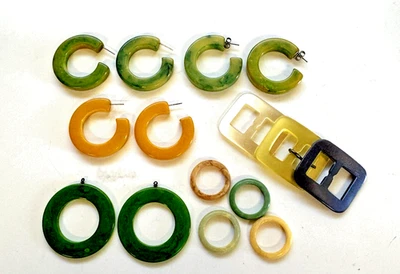 Juego de 3 Pendientes Groovy Retro Años 60 70 Lucite Aro Post 3 Hebillas para Zapatos 4 Anillos Foto 1 de 4