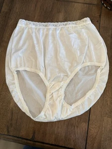 Vintage Nylon Pilz Zwickel Oma Höschen Panty Hanes Größe 7 weiß Spitze - Bild 1 von 4