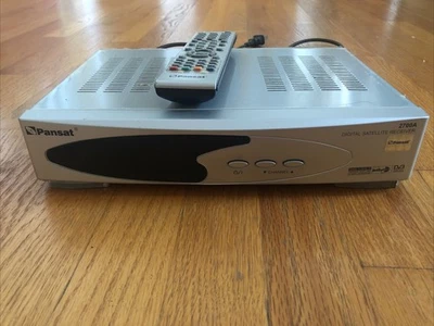 Receptor de satélite digital Pansat 2700A con control remoto  Foto 1 de 4