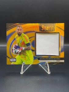 2024-25 Select FIFA Gianluigi Donnarumma Jumbo Jersey Gold #10/10 Man City Italy - Picture 1 of 2
