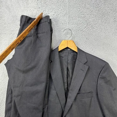 Hugo Boss Men Charcoal Super 100 Wool 2 Piece Suit Size 38R Pants Size 32x30 - Image 1 of 4