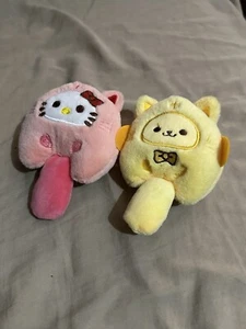Sanrio Plush Keychain - Hello Kitty X Pompompurin Set - Little Tiger Series - Picture 1 of 5