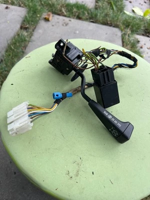 Interruptor combinado de interruptor de tallo de señal de giro NLA OEM BMW E30 325i 325is 325e 318i Foto 1 de 3