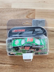 Bobby Labonte #18 Interstate Batteries 2005 Monte Carlo Action 1:64 Limited - Picture 1 of 3