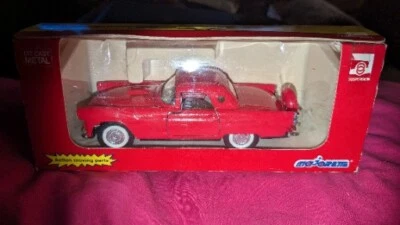 Majorette 1956 Ford Thunderbird Diecast Red Car 1:32 Scale - Image 1 of 3
