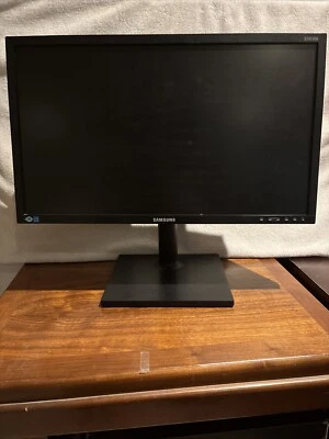 Samsung S24C450D LED LCD Monitor - 16:9 - 5 ms - Used Grade A - Image 1 of 4