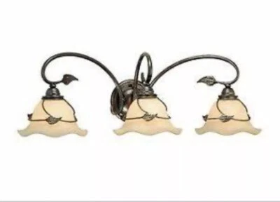 Luz de baño Vaxcel VL38843OL Vine 3 luces en estilo rústico 9,25 pulgadas de alto Foto 1 de 4