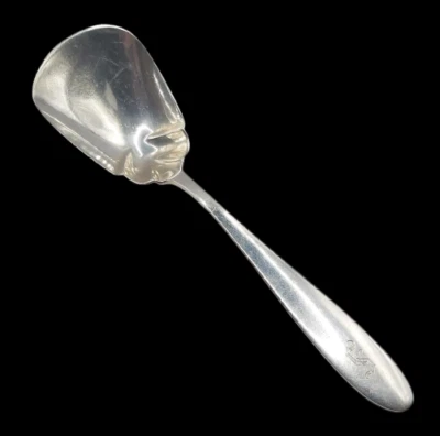 Cuchara de azúcar de ley de plata Pilgrim by Manchester - 53/4" Foto 1 de 4