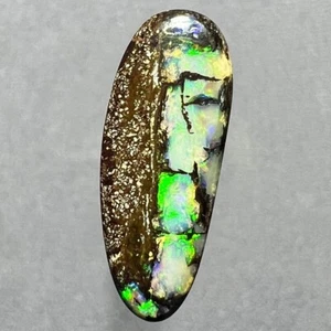 Rich Greens * Madera opalizada de roca maciza australiana natural de 6 quilates * Ver video - Imagen 1 de 6