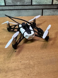 Parrot White & Black 4" Mini Drone, No Remote Comes w Cable, FreeShipping! - Picture 1 of 8