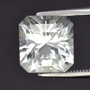 💎 3.68ct 9x8.5mm Octagon Natural Light Green Beryl - Tanzania Gemstone - Picture 1 of 4
