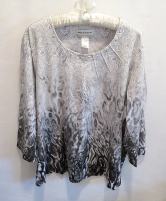 Alfred Dunner gray beaded tucks scoop neck 3/4 sleeve top *Sz 3X* - Image 1 of 4