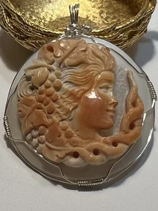 Colgante camafeo italiano tallado Amedeo vintage - Imagen 1 de 4