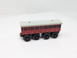Herzog und Herzogin Reisezugwagen, Thomas & seine Freunde Holzeisenbahn, Zugwagen, OK Zustand - Bild 1 von 14